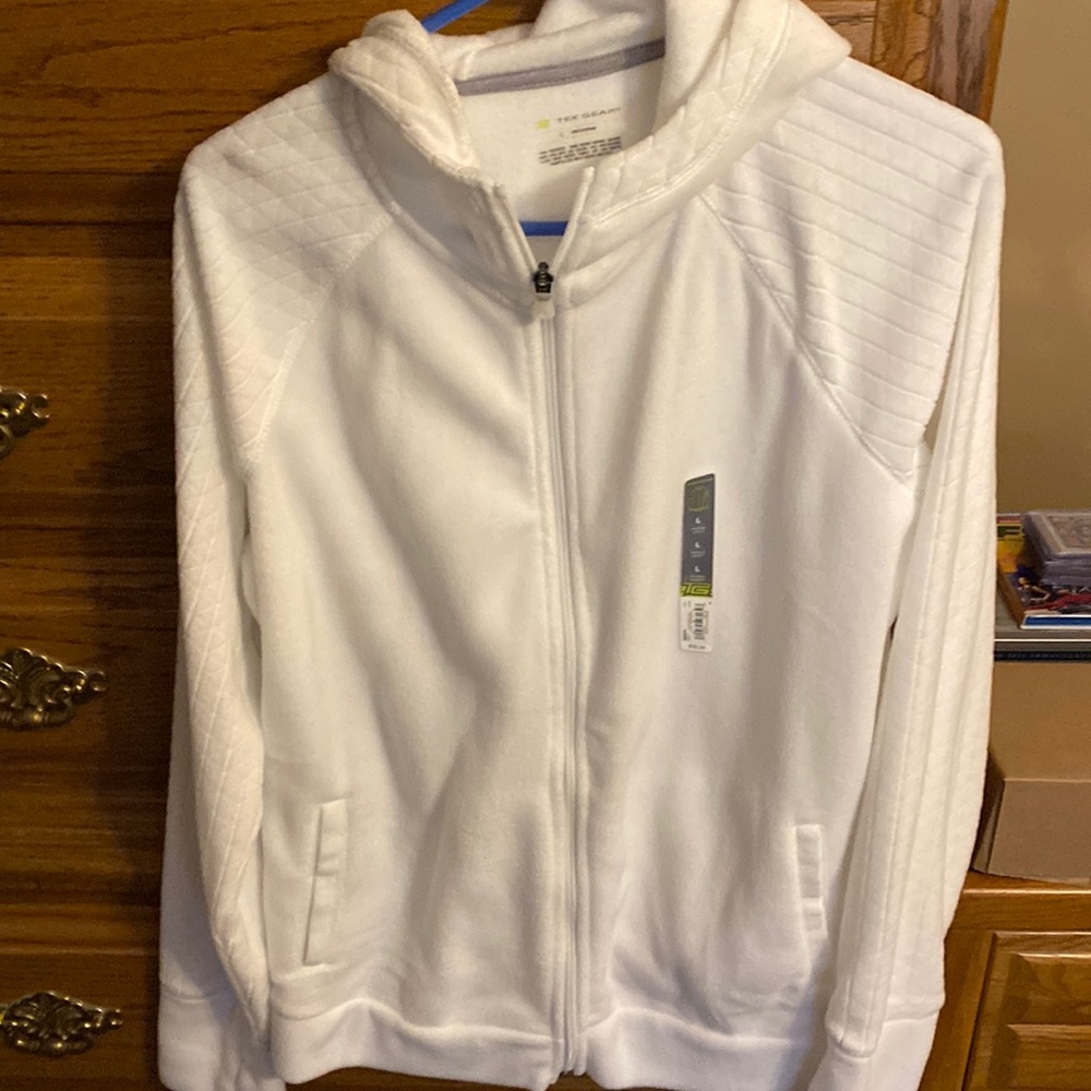 Brand new Tek Gear light fleece jacket.